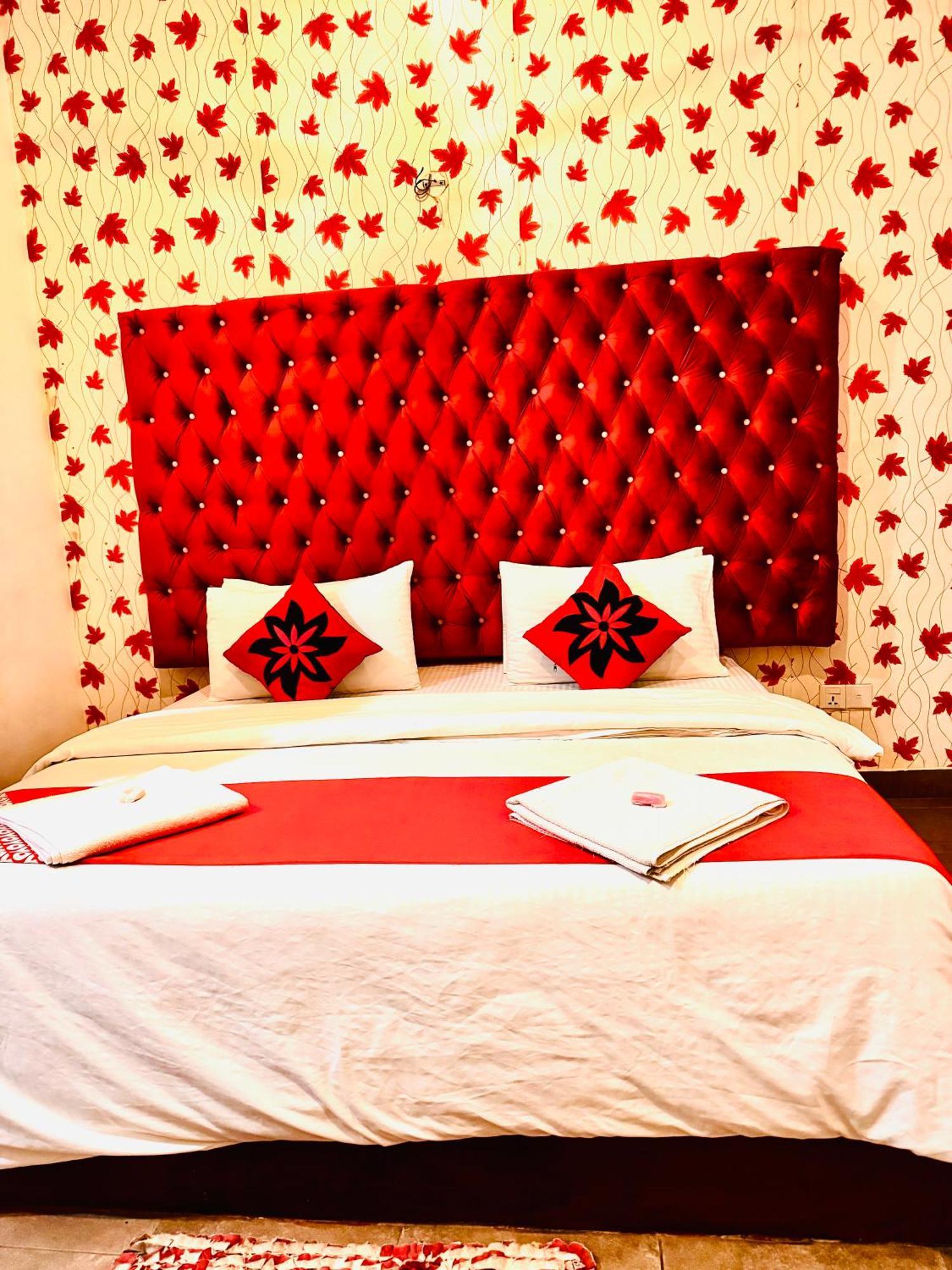 Airport Transit Kings Hotel Катунаяка Екстер'єр фото